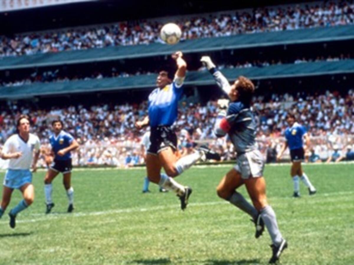 Maradona recuerda en Venezuela la famosa 'Mano de Dios' de 1986
