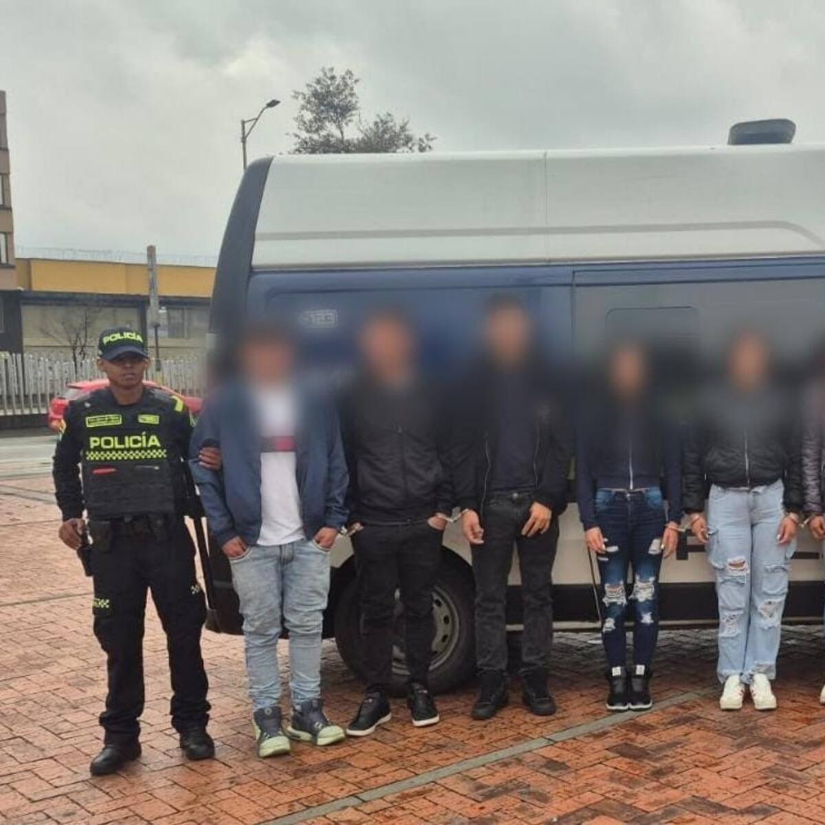 Capturan a ‘cosquilleros’ que robaban en la estación de TransMilenio de Ricaurte