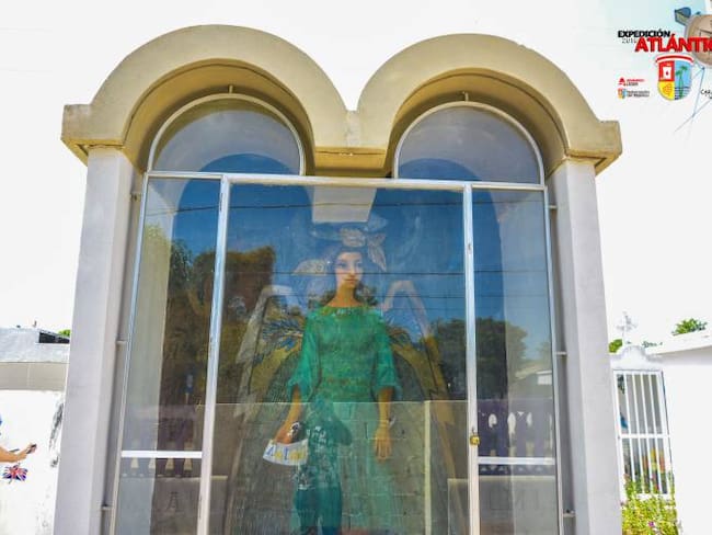 El mural que guarda una historia de novela en Juan de Acosta