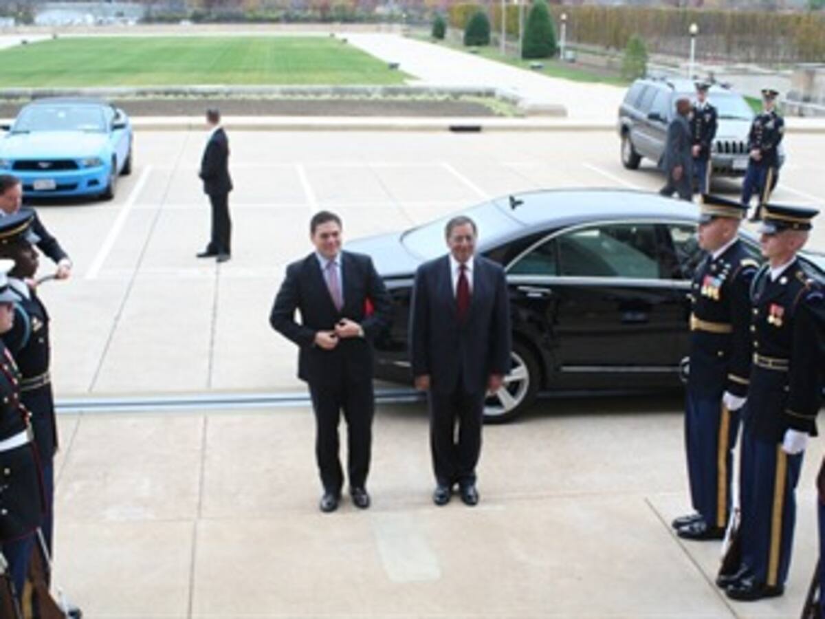 Estados Unidos garantiza continuidad del Plan Colombia