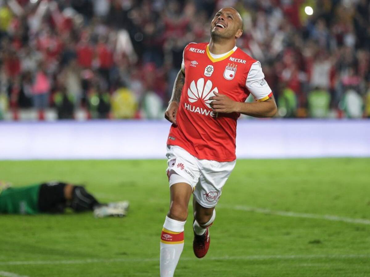 ¿Omar Pérez quiere ser DT de Santa Fe? El '10' respondió