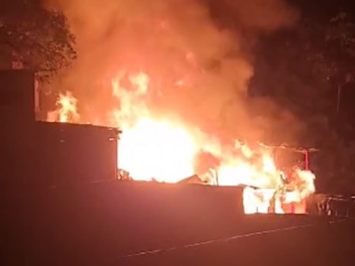 Incendio estructural en el barrio Villa La Paz de Cuba, afectó siete viviendas
