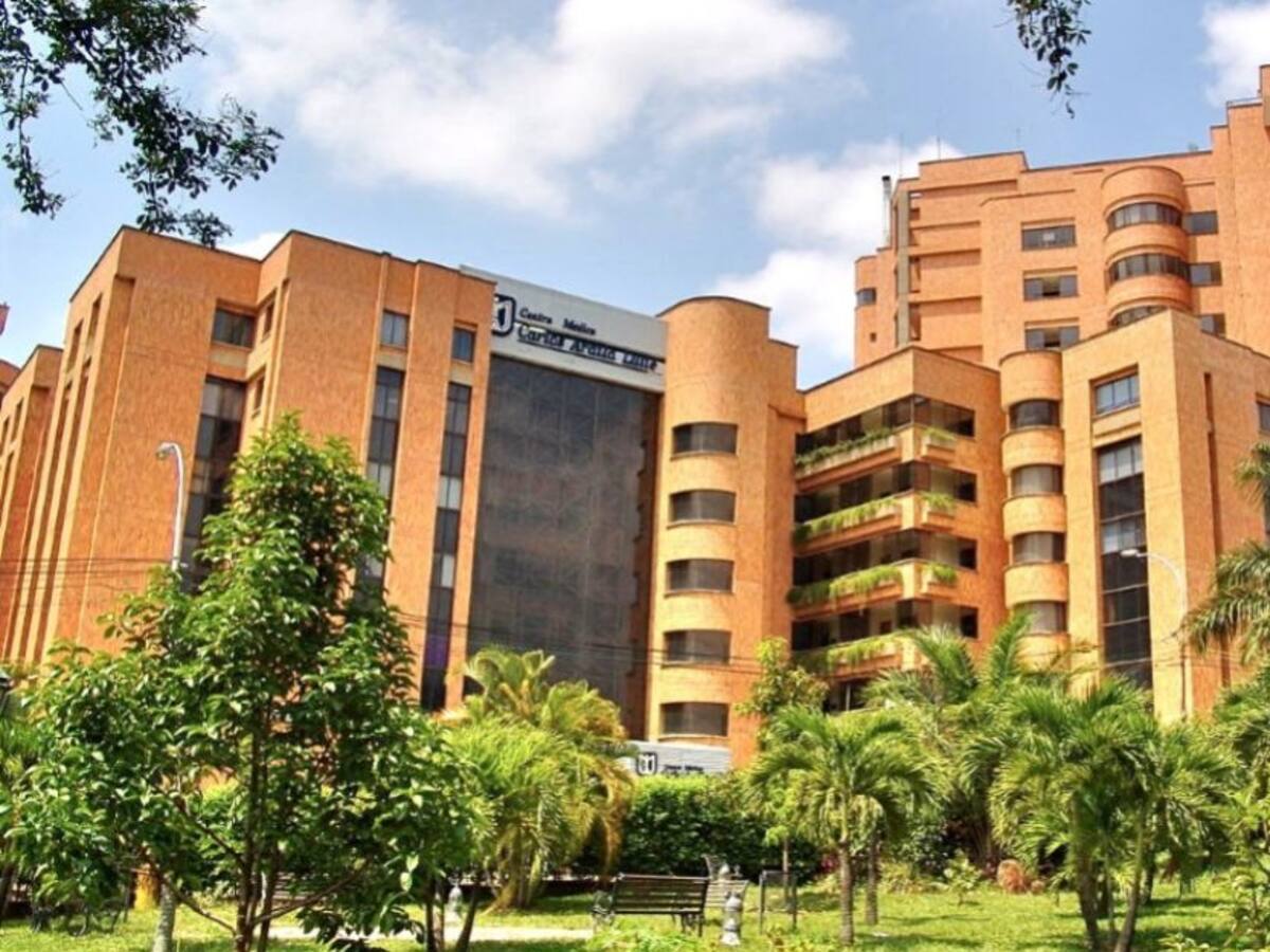 Supersalud pide a clínicas como Foscal controles a vacunación