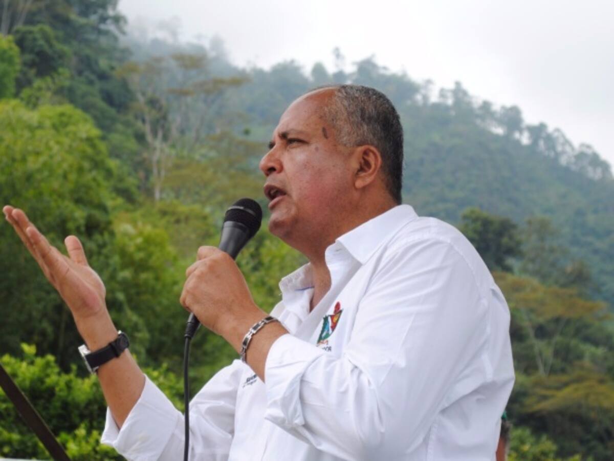 Gobernador arremete contra rector de Universidad del Tolima