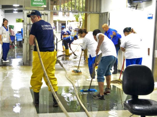 Inundaciones generaron la suspensión del servicio en Hospital Santa Mónica