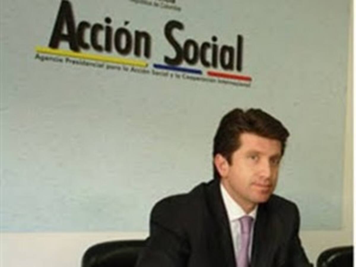 Santos ratifica a Diego Molano Aponte como director de Acción Social