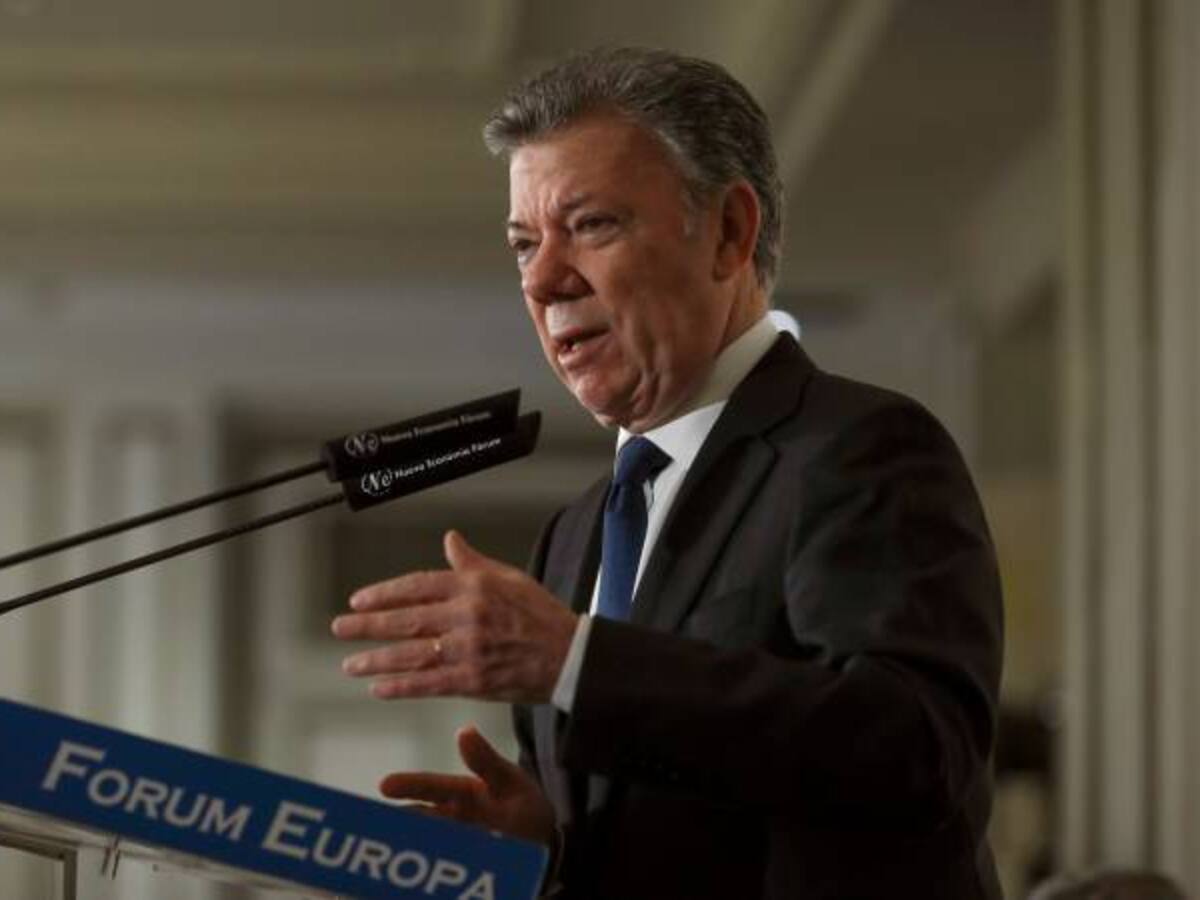 Vamos a buscar con el ELN un cese al fuego permanente: Santos
