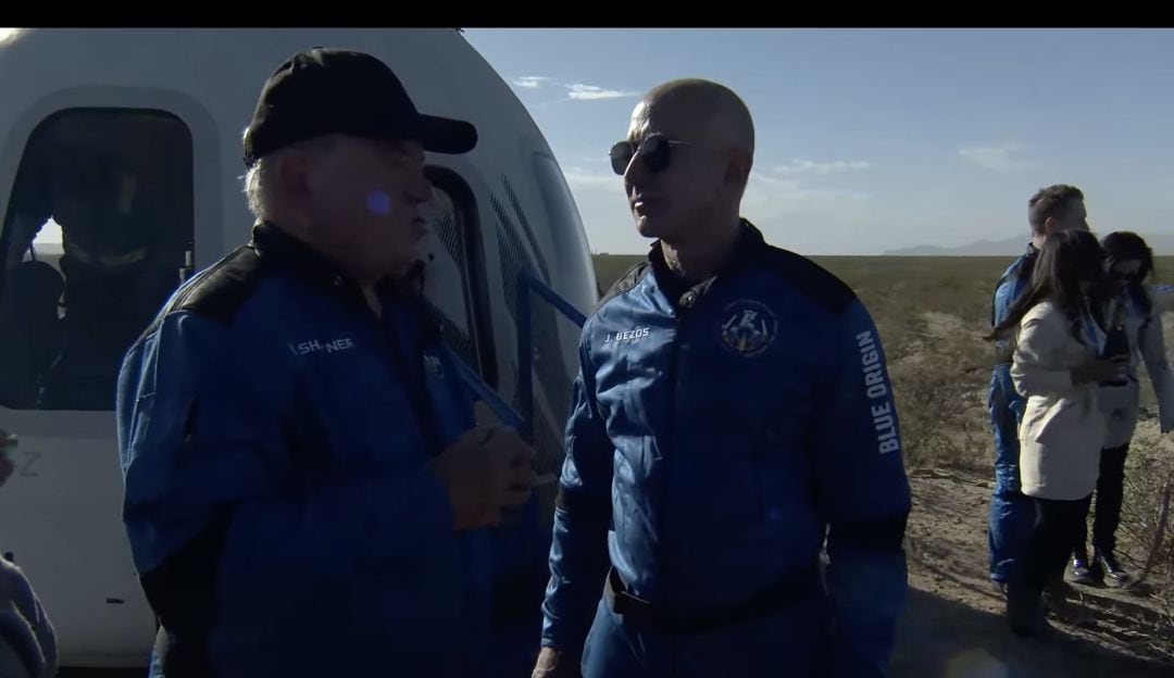 El actor William Shatner y Jeff Bezos