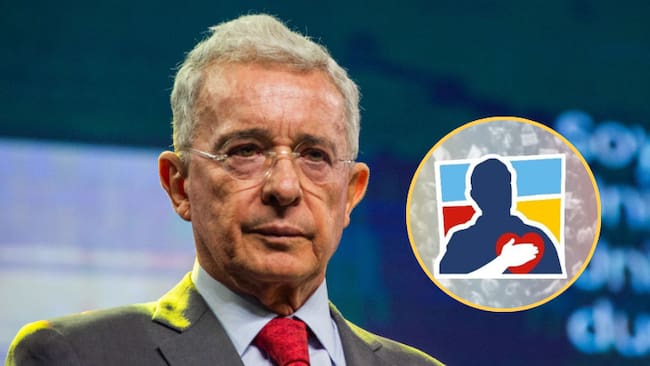 Expresidente Álvaro Uribe Vélez y al lado el logo del partido Centro Democrático (Fotos vía Getty Images y Centro Democrático)