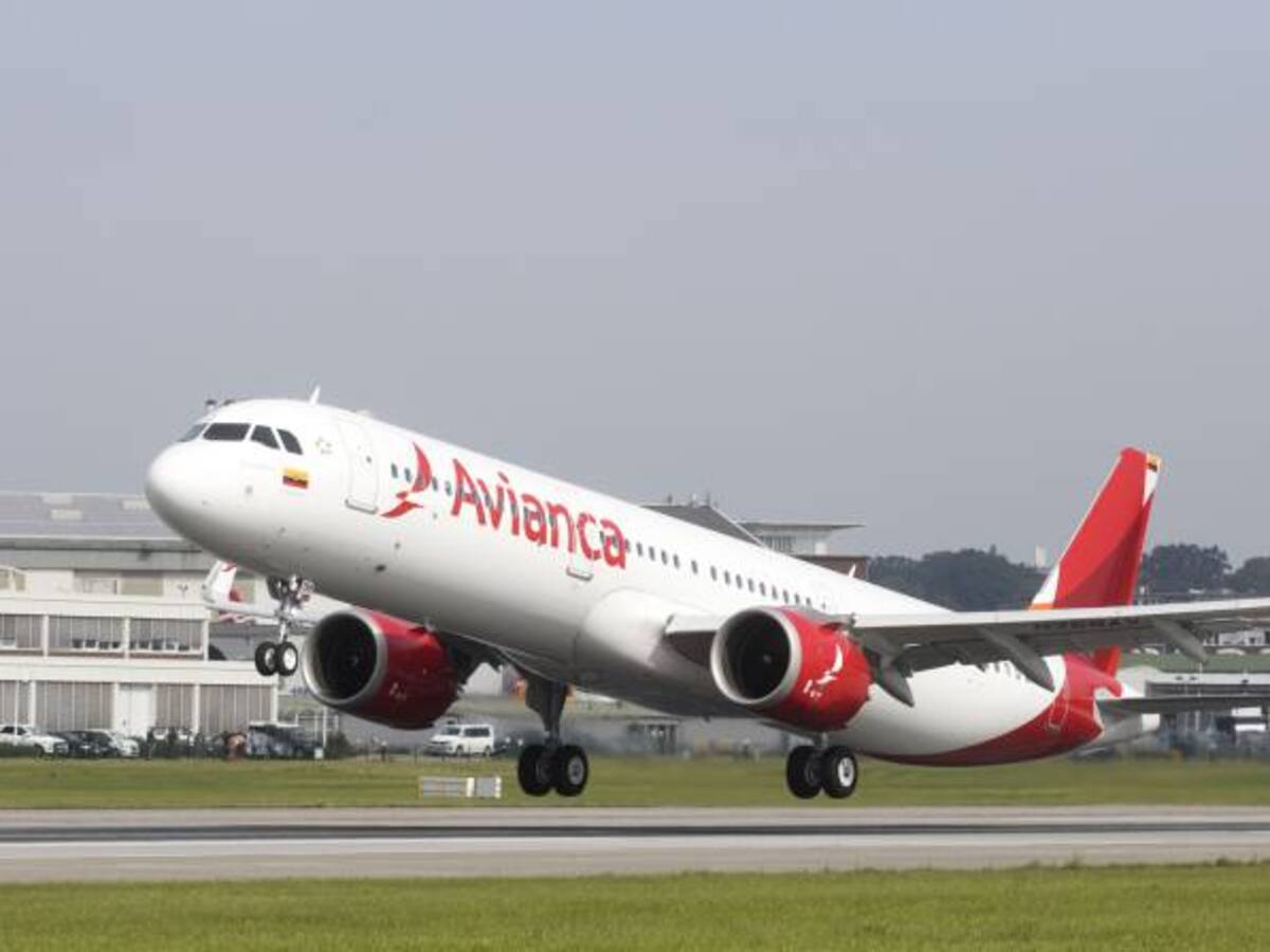 Avianca dice que no habrá represalias contra pilotos si regresan a trabajar este lunes