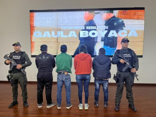 Cuatro personas fueron capturadas en Arcabuco con armas y munición tras una persecución en la vía Barbosa–Tunja.