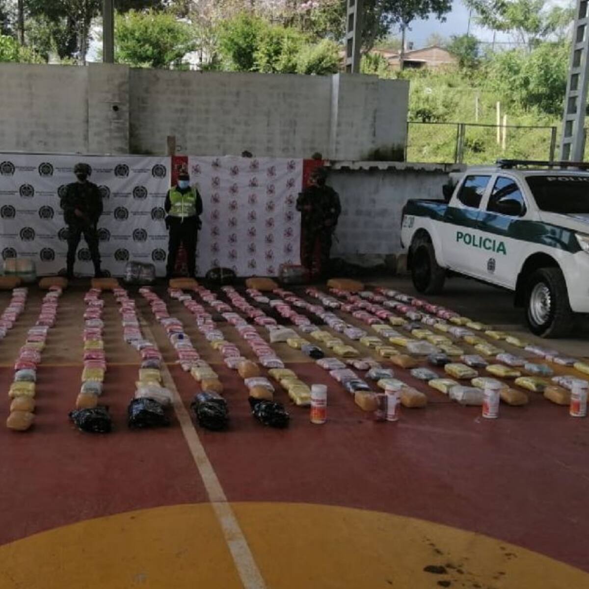 Incautan cargamento de marihuana en vías del Tolima