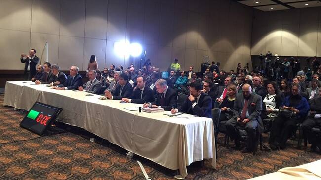 Adjudicación del Canal Uno. Foto: W Radio.