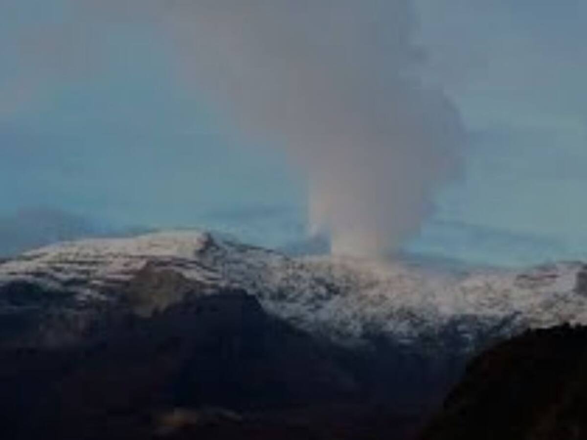 Se reporta aumento en la actividad volcánica del Nevado del Ruiz