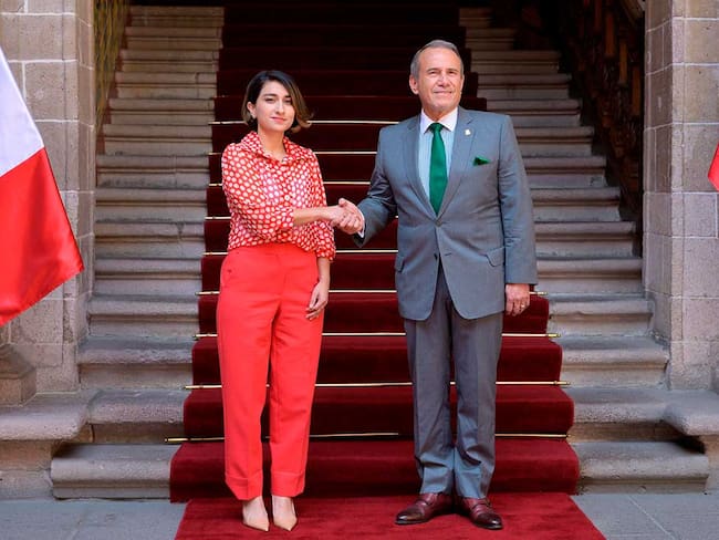La ministra de Relaciones Exteriores, Laura Sarabia Torres, y su homólogo de Perú, Elmer Schialer Salcedo - Cortesía Cancillería - Cortesía