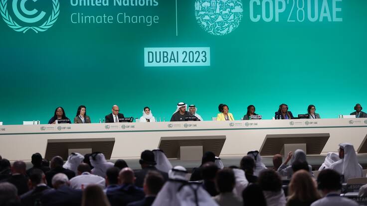 Dubai (United Arab Emirates), 11/12/2023.- President of COP28 and UAE&#039;s Minister for Industry and Advanced Technology Dr. Sultan Ahmed Al Jaber (C) attends a session of the 2023 United Nations Climate Change Conference (COP28), in Dubai, United Arab Emirates, 11 December 2023. The 2023 United Nations Climate Change Conference (COP28), runs from 30 November to 12 December, and is expected to host one of the largest number of participants in the annual global climate conference as over 70,000 estimated attendees, including the member states of the UN Framework Convention on Climate Change (UNFCCC), business leaders, young people, climate scientists, Indigenous Peoples and other relevant stakeholders will attend. (Emiratos Árabes Unidos) EFE/EPA/ALI HAIDER