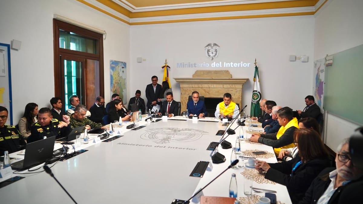 Primera reunión poselectoral: CNE descartó reconteo individual en el exterior y fraude electoral