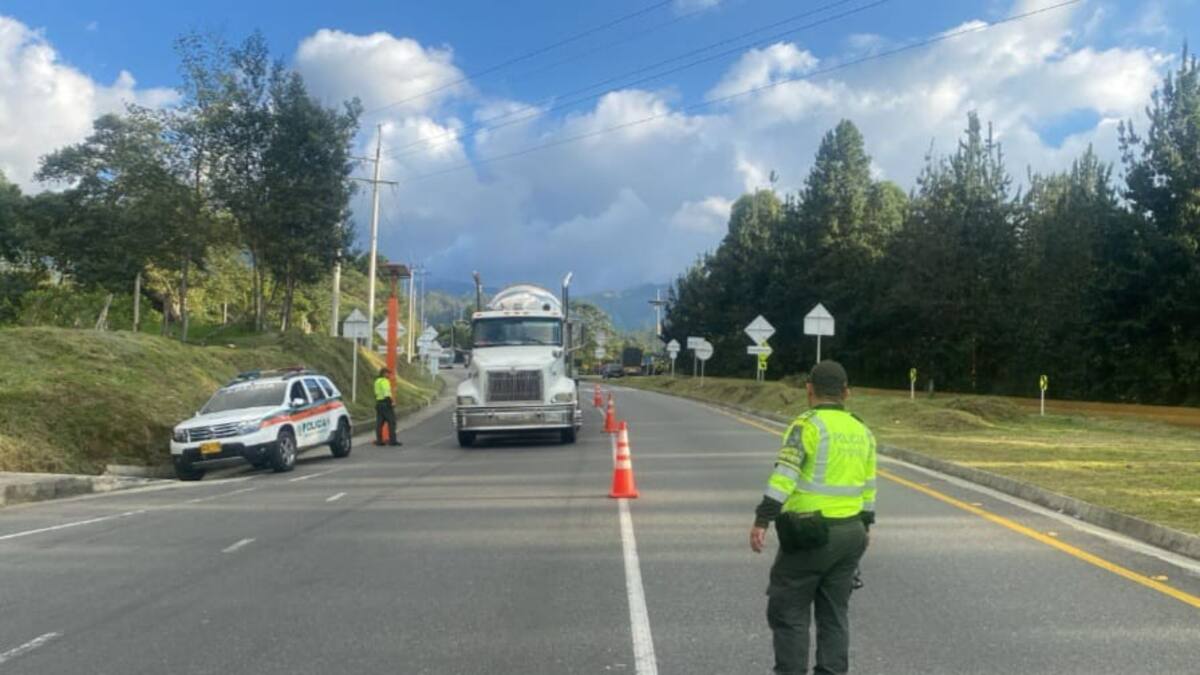 Teniente Cristian Valencia, jefe encargado de Policía de Carreteras en Quindío