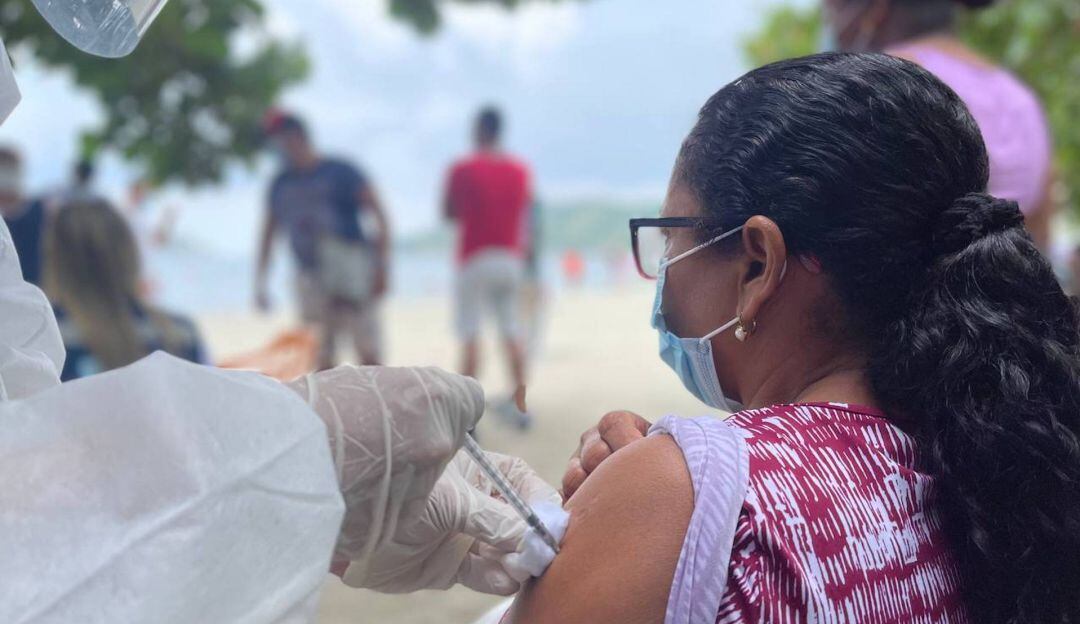 Vacunación COVID-19