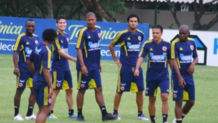 Aquivaldo Mosquera y Abel Aguilar regresarán a la titular de Colombia frente a Argentina