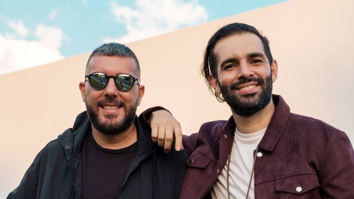 Alkilados le pone el toque pura playa a un clásico