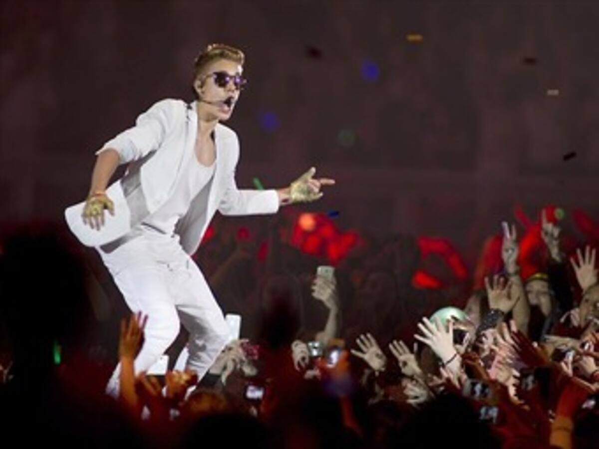 Otra polémica desata Justin Bieber por declaración sobre Anna Frank