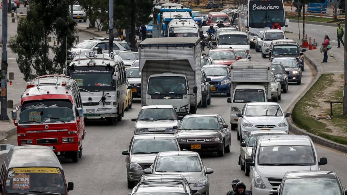 Se vence el plazo para pagar el impuesto de vehículos con descuento en Bogotá
