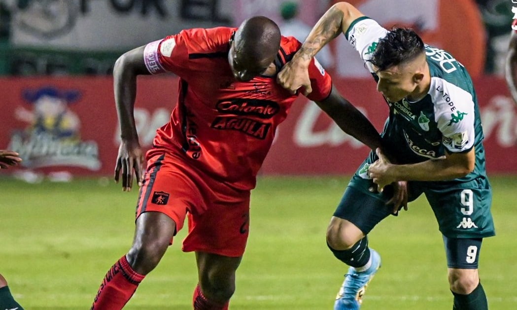 Clásico en Palmaseca entre Deportivo Cali y el América / @AmericadeCali