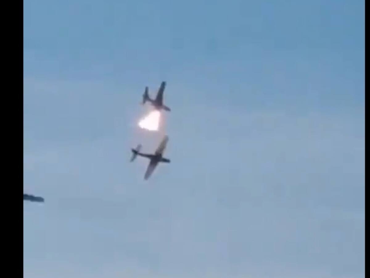 VIDEO | Así fue el accidente en el que dos aviones de la Fuerza Aérea colisionan en el aire
