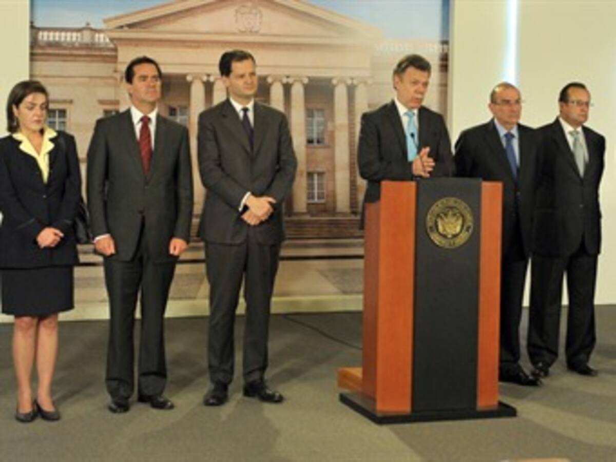 Por problemas logísticos el Gobierno no descarta retrasos en la cita de los negociadores en Oslo, Noruega