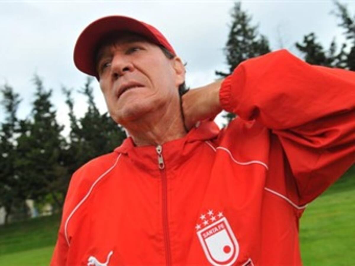 Oscar Héctor Quintabani y Jorge Luis Pinto en la carpeta para ser el nuevo técnico de Santa Fe