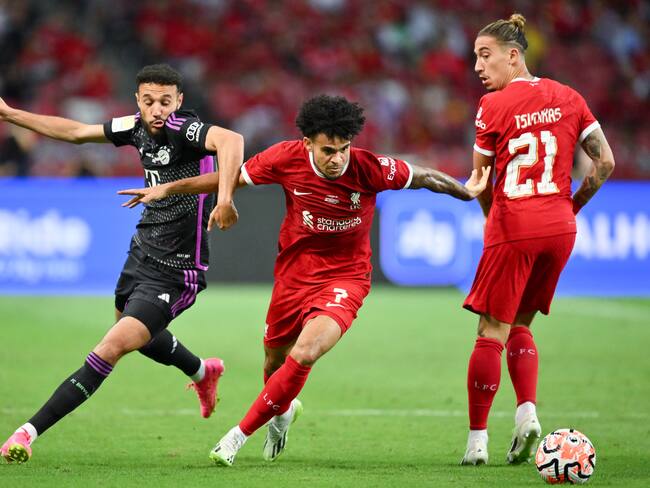 Luis Díaz durante un amistoso contra el Bayern Múnich en el 2023. (Photo by Apinya Rittipo/Getty Images)