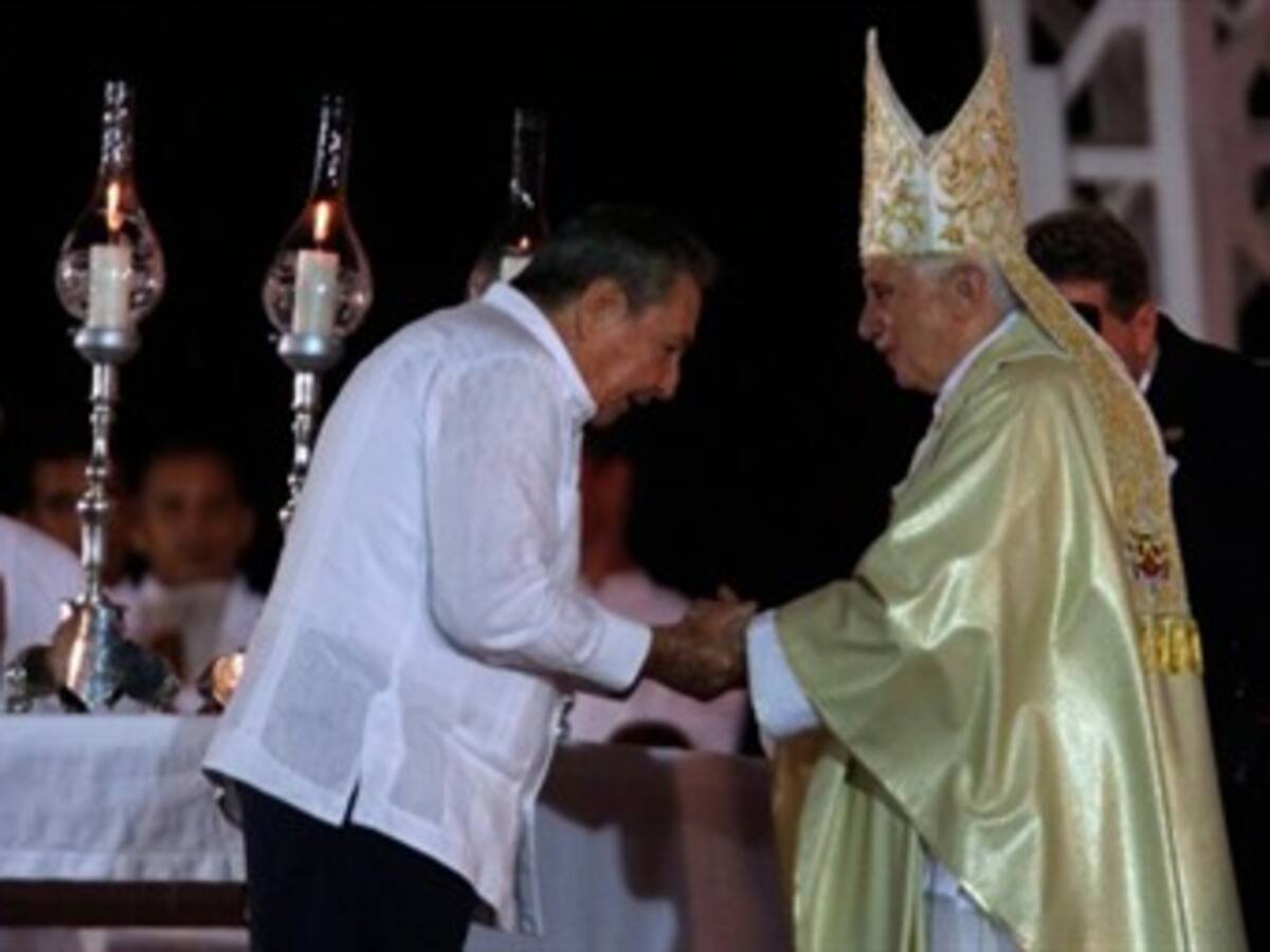 Finalizó segunda jornada de Benedicto XVI tras encuentro con Raúl Castro en Palacio de la Revolución