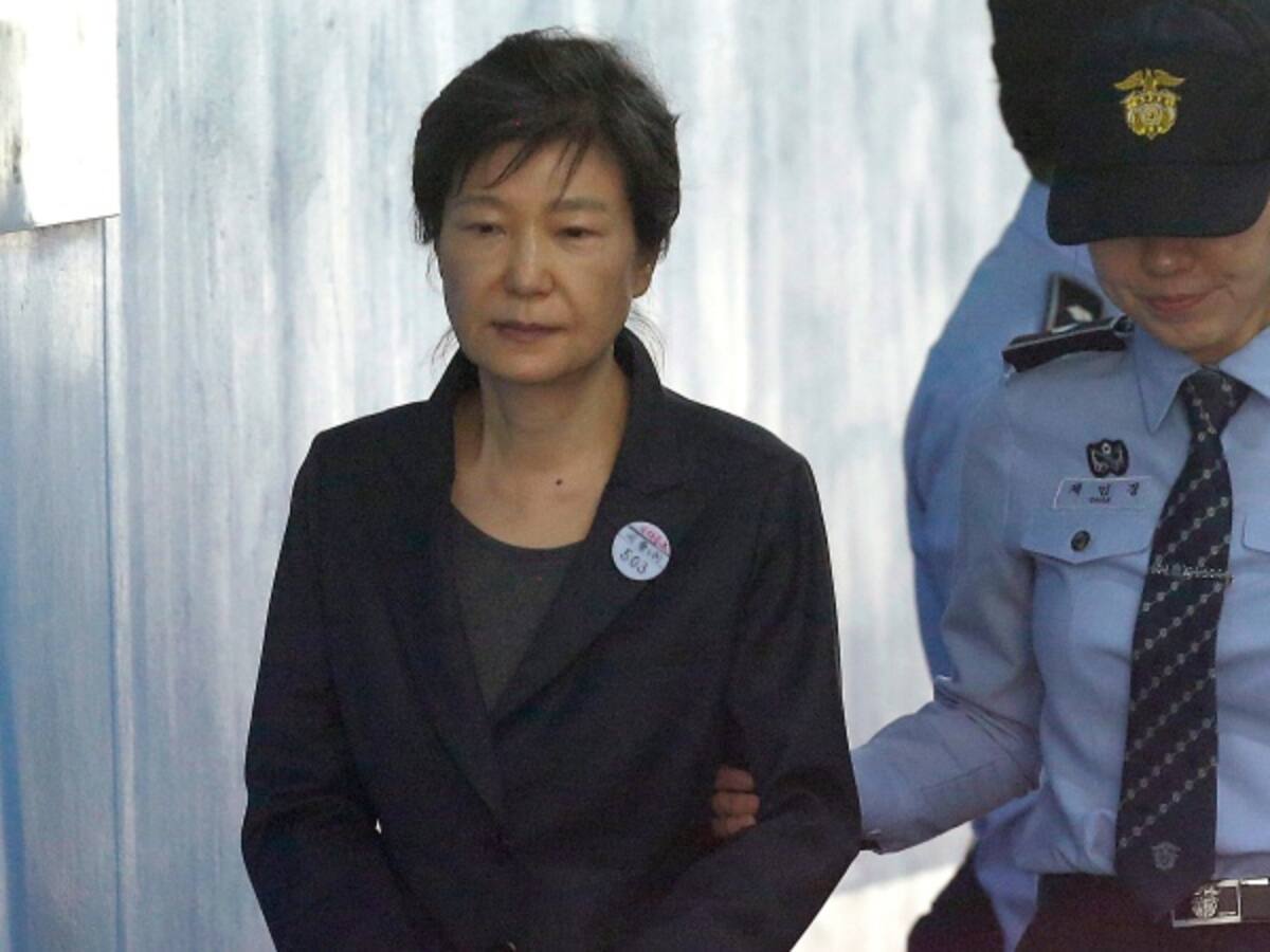 Expresidenta de Corea del Sur condenada a 24 años de prisión por corrupción