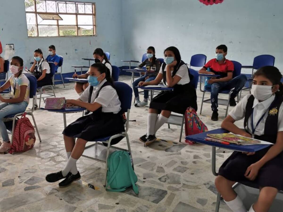 Estudiantes en el Caquetá regresan a las aulas