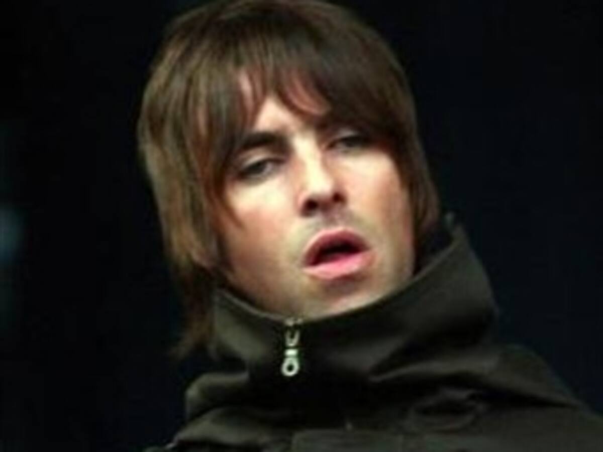 Un fan de Liam Gallagher aspiró la caspa del músico pensando que era cocaína