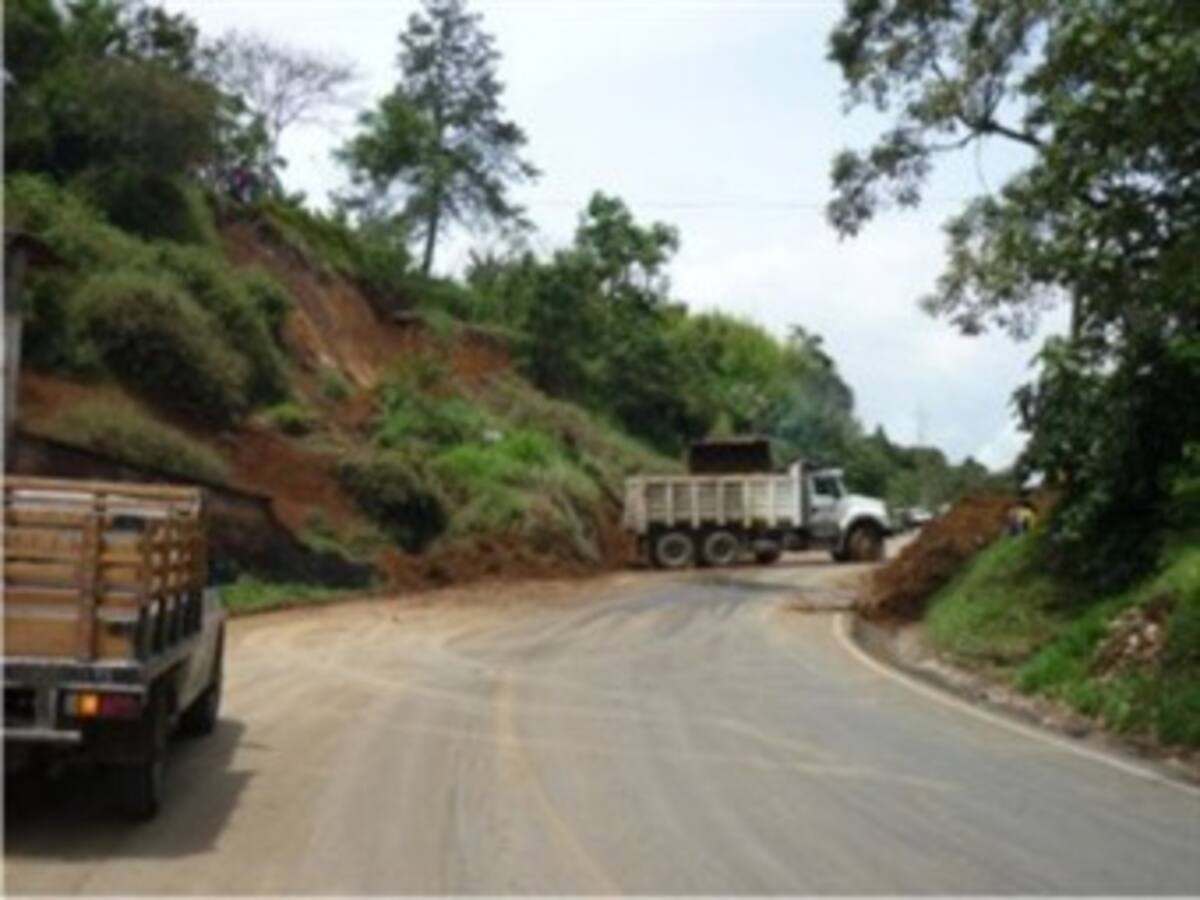Un menor muerto y cuatro heridos por deslizamiento en Casabuy, Nariño