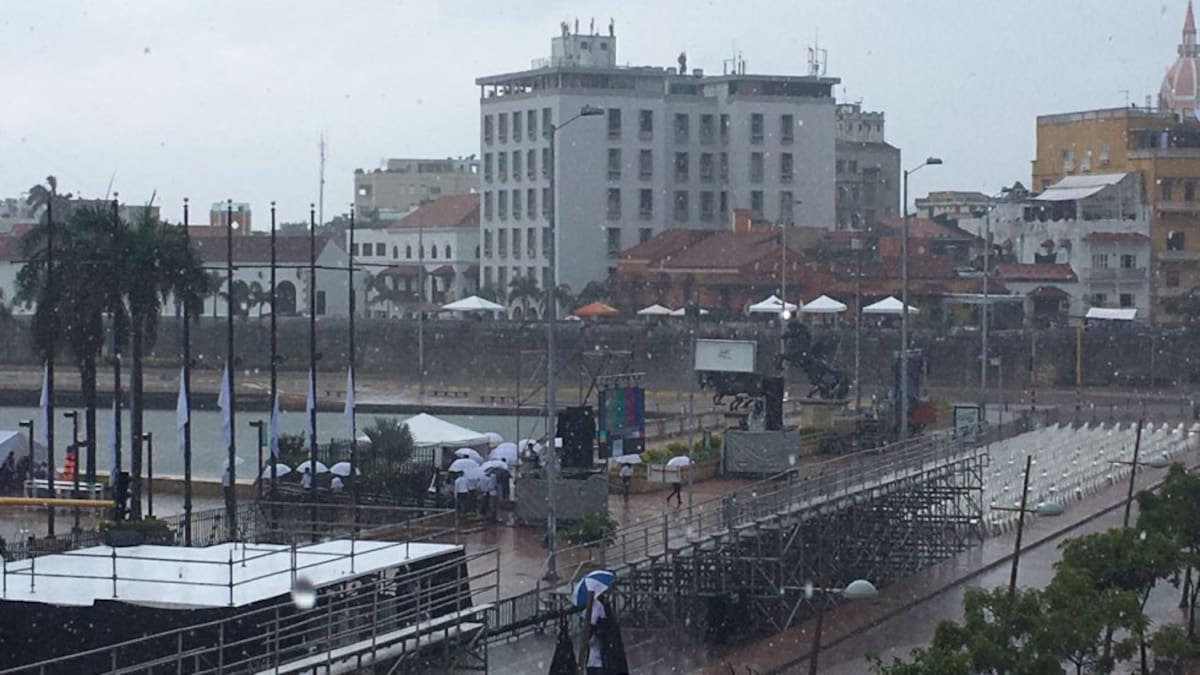 Dignatarios y delegados de diferentes países se reunen en Cartagena para presenciar el hecho histórico.