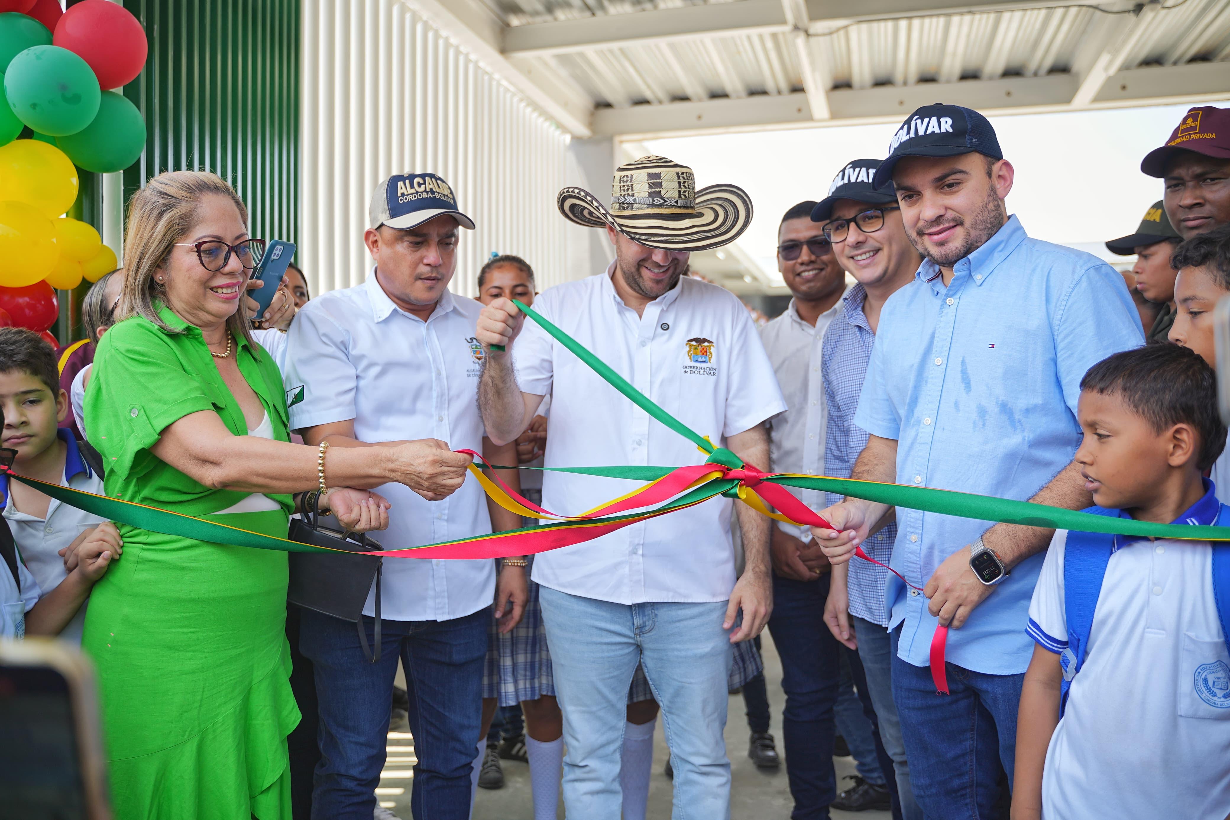 ¡Ya son 9!: Gobernador Yamil Arana entregó el megacolegio de Córdoba, Bolívar