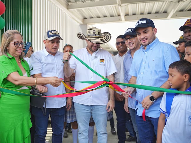¡Ya son 9!: Gobernador Yamil Arana entregó el megacolegio de Córdoba, Bolívar