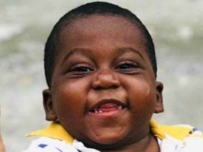 Yanfri, un aplicado estudiante que se volvió viral por su forma de caminar