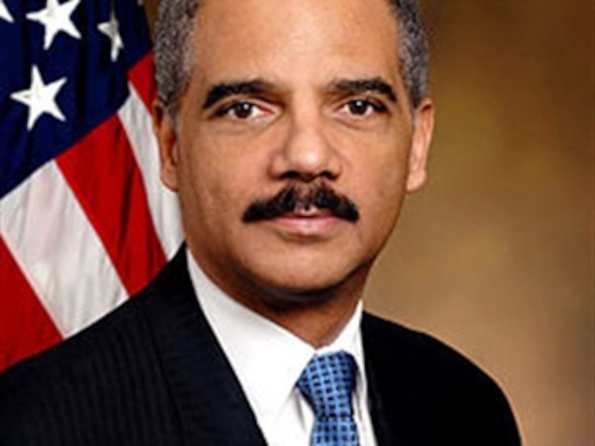 Defensores de la libertad de prensa exigen explicaciones a Eric Holder