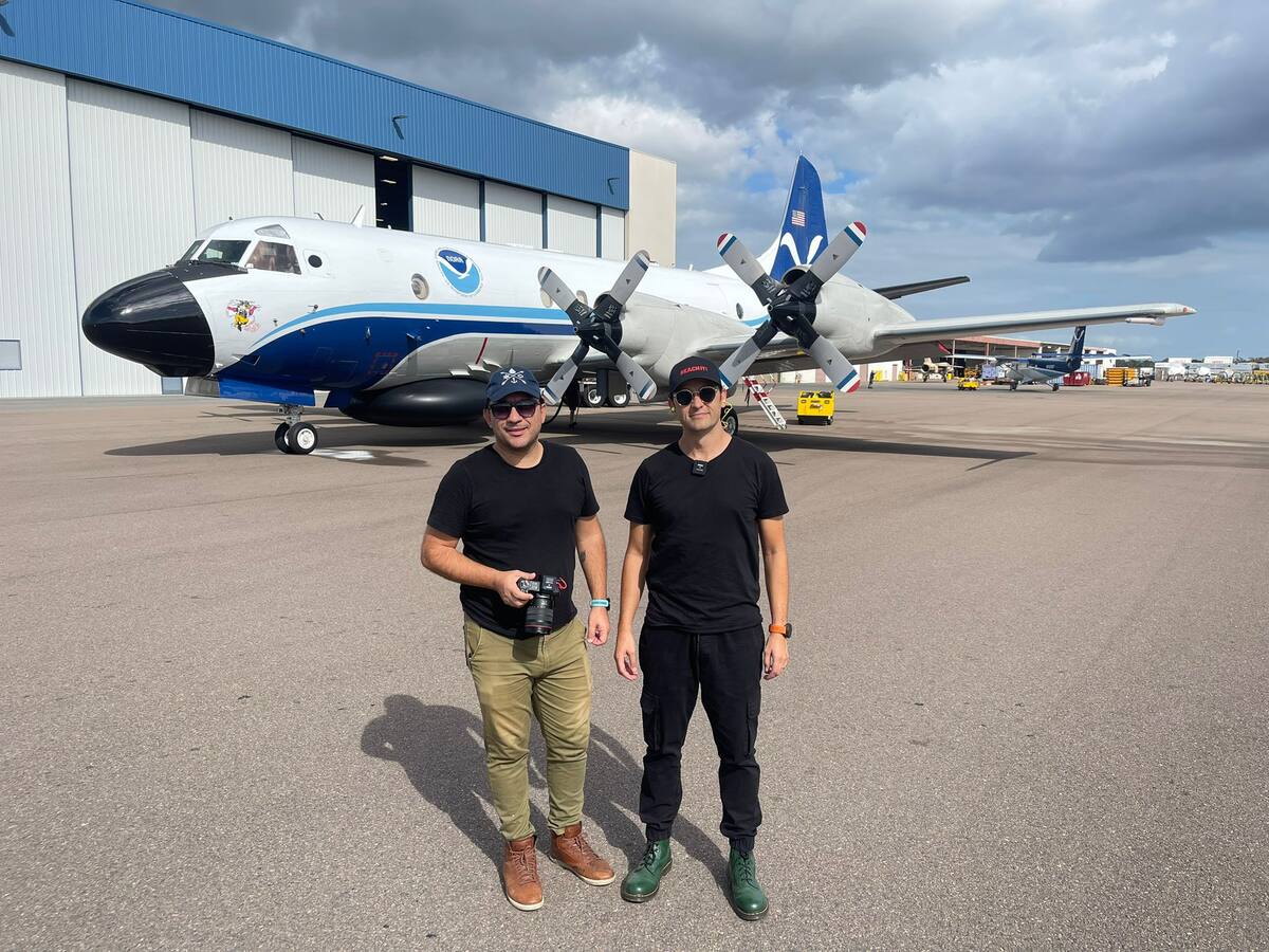 Tormenta Nicole se dirige a Florida: así es el sobrevuelo del avión cazahuracanes