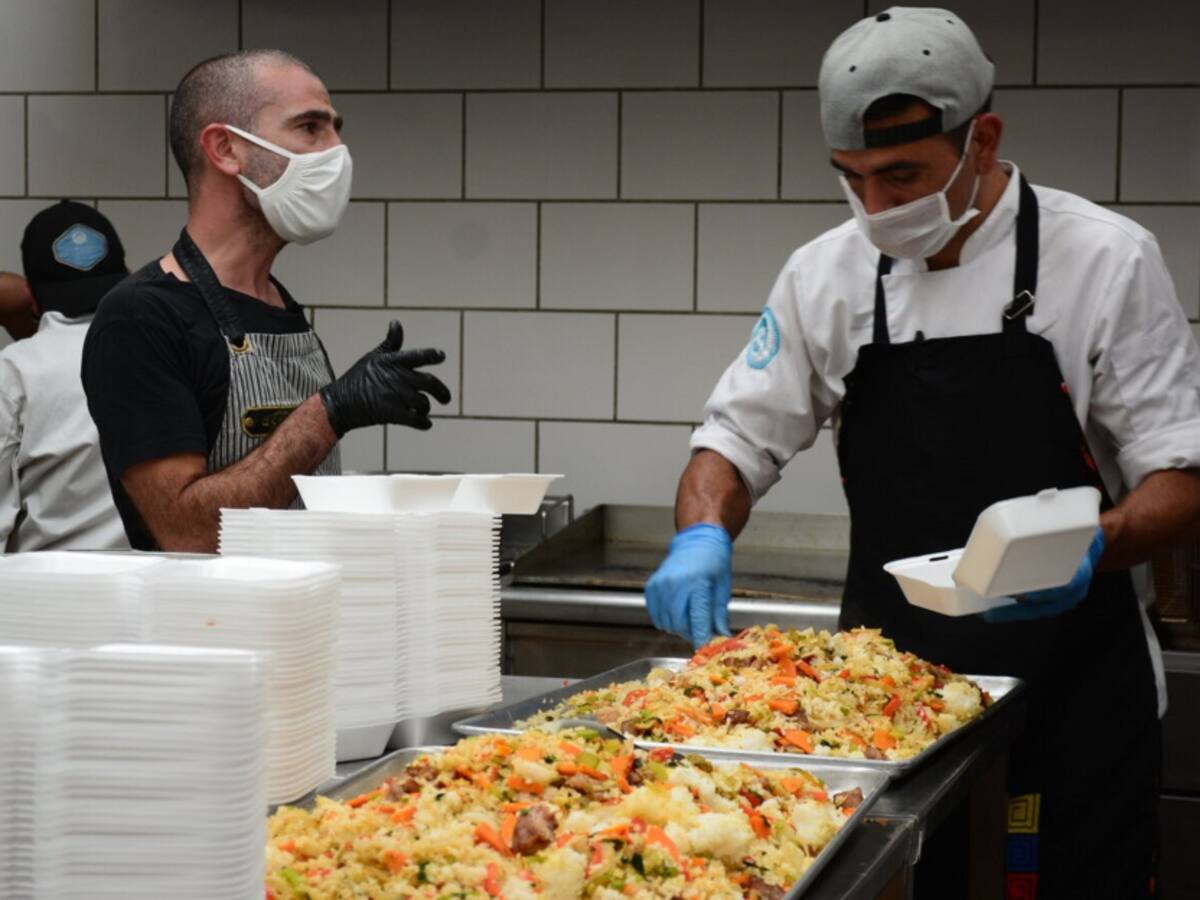 ‘Arroz pa’ todos’: la iniciativa para llevar más de 5 mil platos de comida