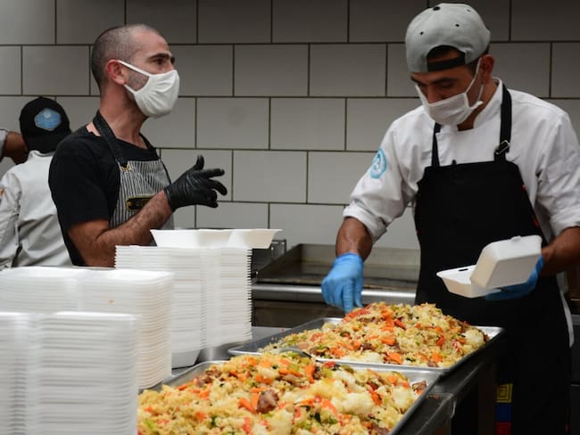‘Arroz pa’ todos’: la iniciativa para llevar más de 5 mil platos de comida