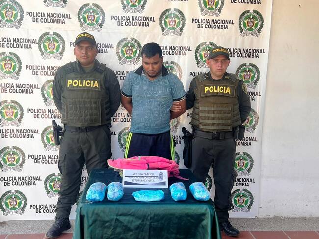 Cayó cargado con base de coca sujeto que al parecer surtía varias caletas en Magangué