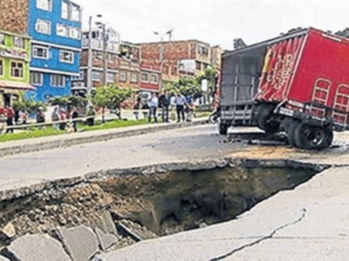 Bogotá se está hundiendo, advierte el Concejo