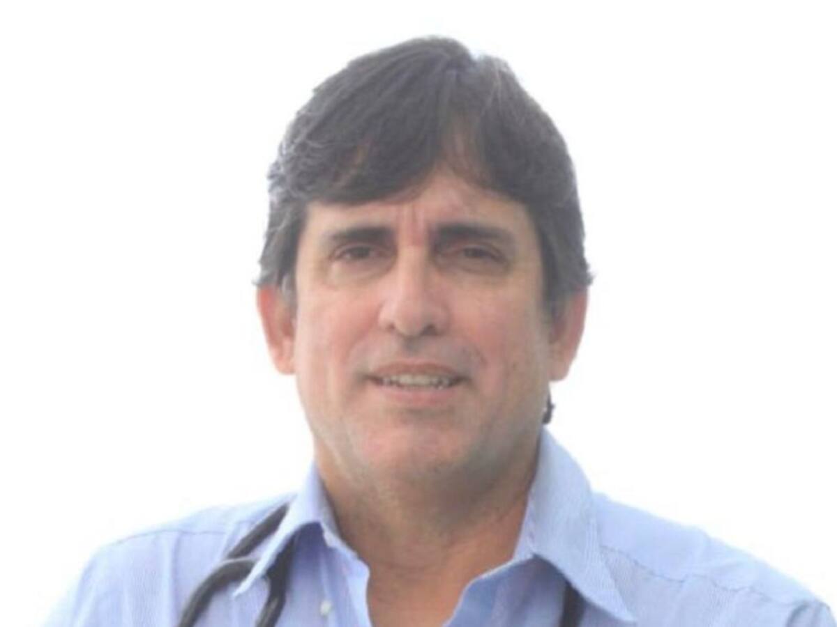 Médico colombiano terminó fase dos de tratamiento anticovid