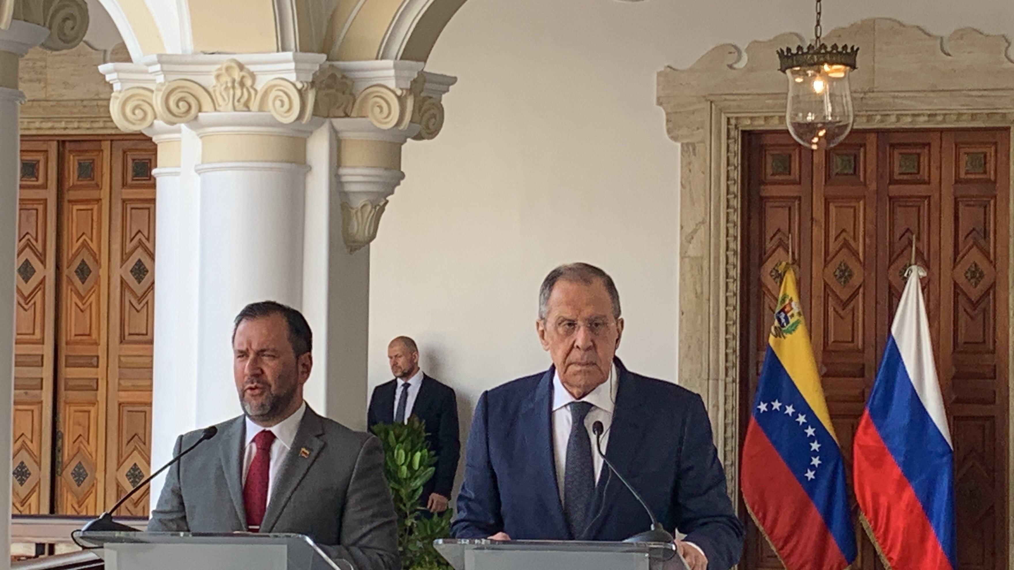 Canciller de Venezuela, Yvan Gil junto al canciller ruso, Serguéi Lavrov, que estuvo de visita en Venezuela. Foto: Gabriela González.