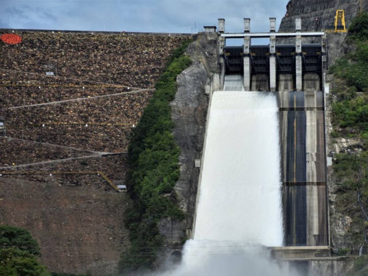 Se abrieron las compuertas de la Hidroeléctrica de Sogamoso